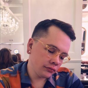 Meet your Posher, Zachary